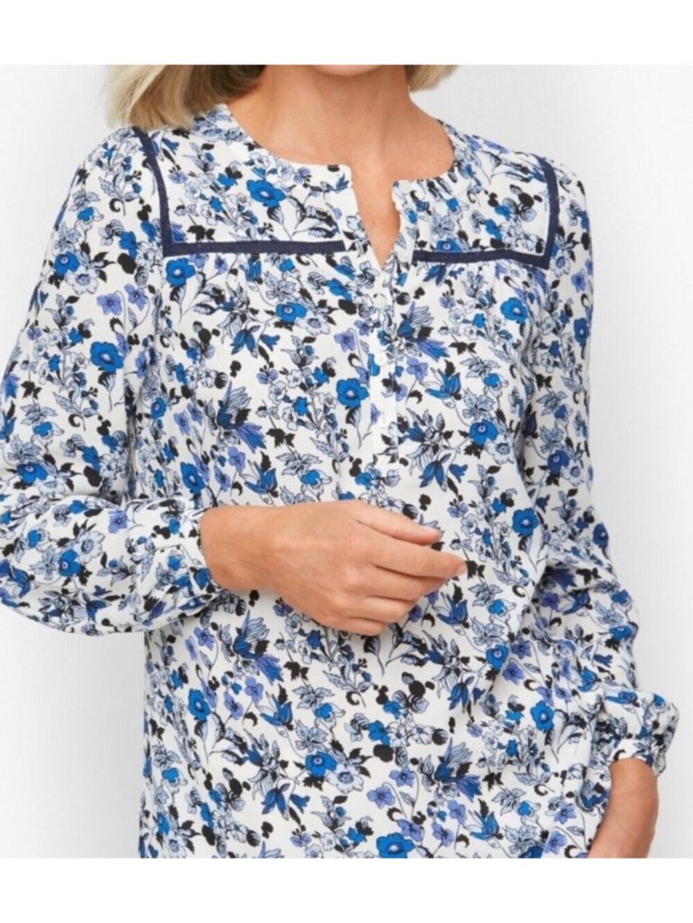 Talbots 2X White Blue Floral Print Blouse Lace Detail Long Sleeve Cottagecore